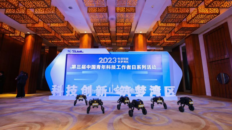 ELT工具在数据集成领域的应用与挑战